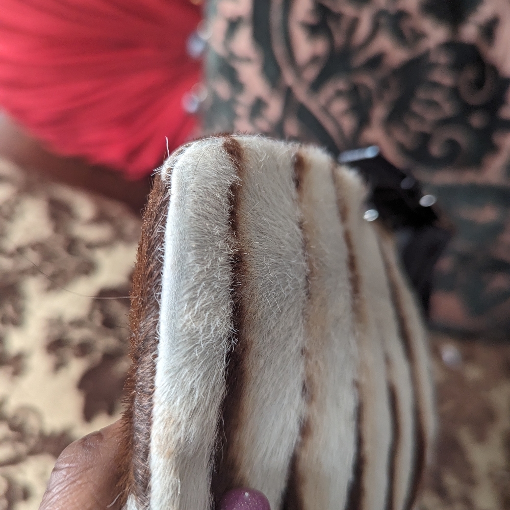 💥RARE💥💯FENDI PONY HAIR & MIRROR BAGUETTE - Picture 13 of 17
